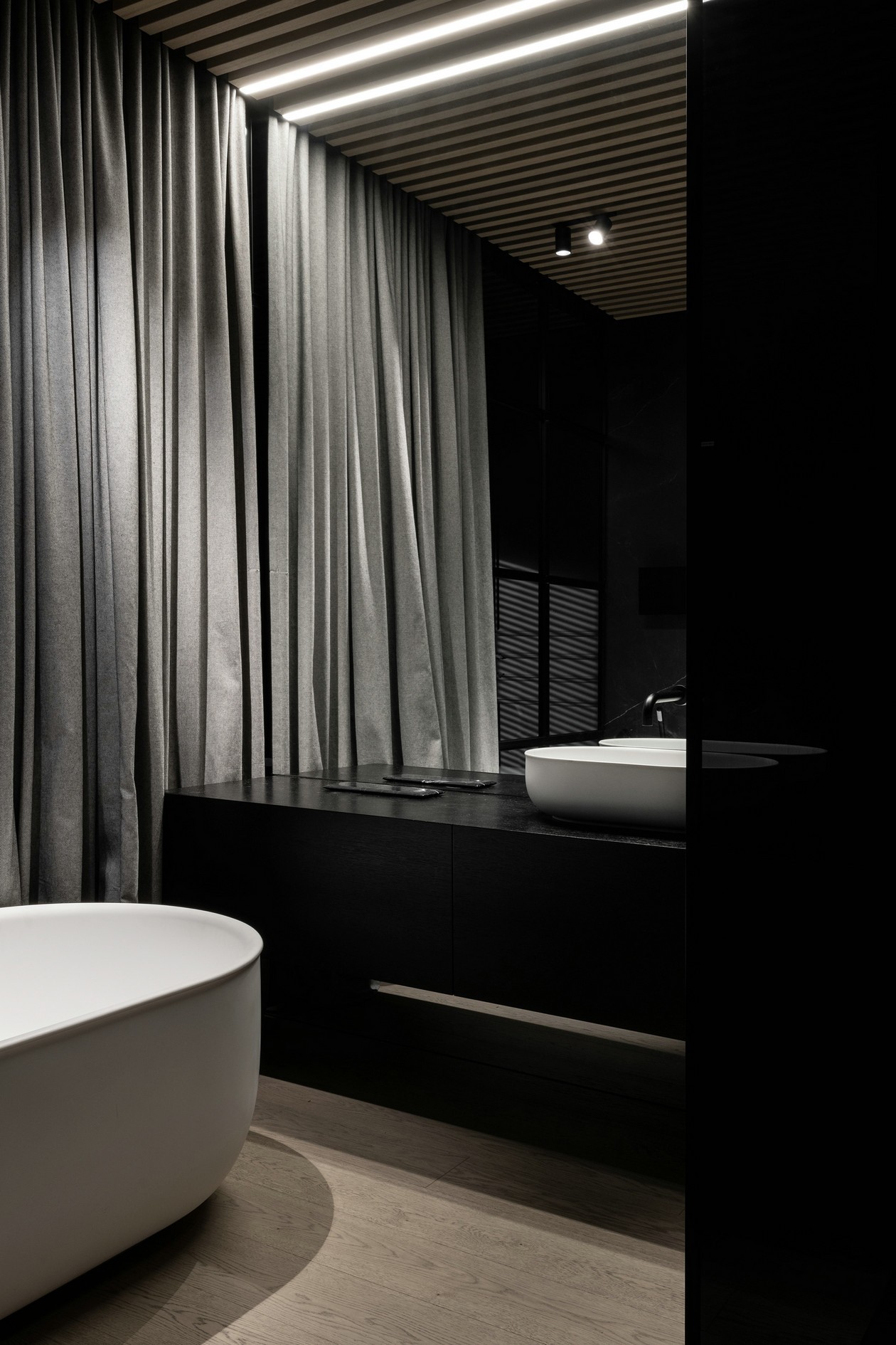 高级黑空间设计惊艳亮相，解读其设计亮点-22