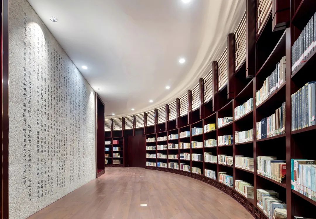 襄阳网红图书馆，自然光线下的现代阅读空间-68