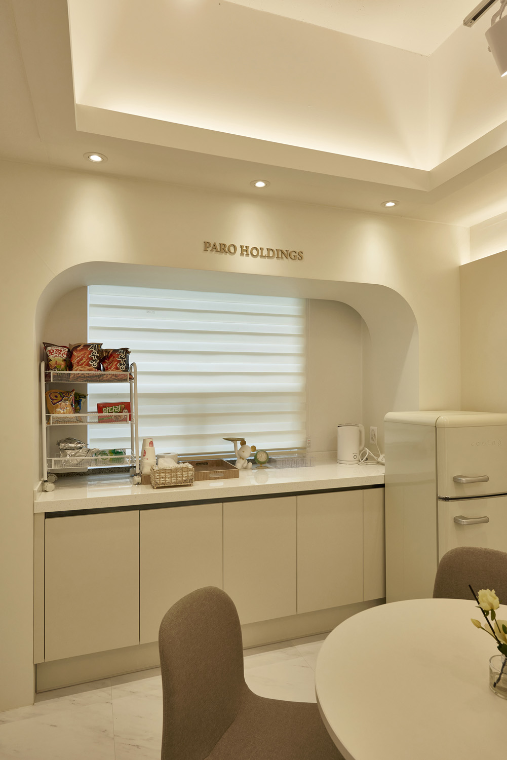 极简主义的 45 平米外卖办公室设计-17