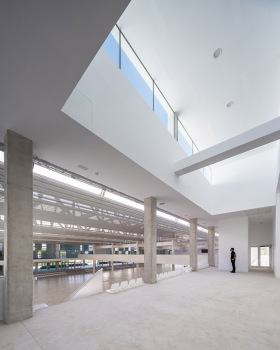 San Vicente del Raspeig 市政体育馆丨西班牙