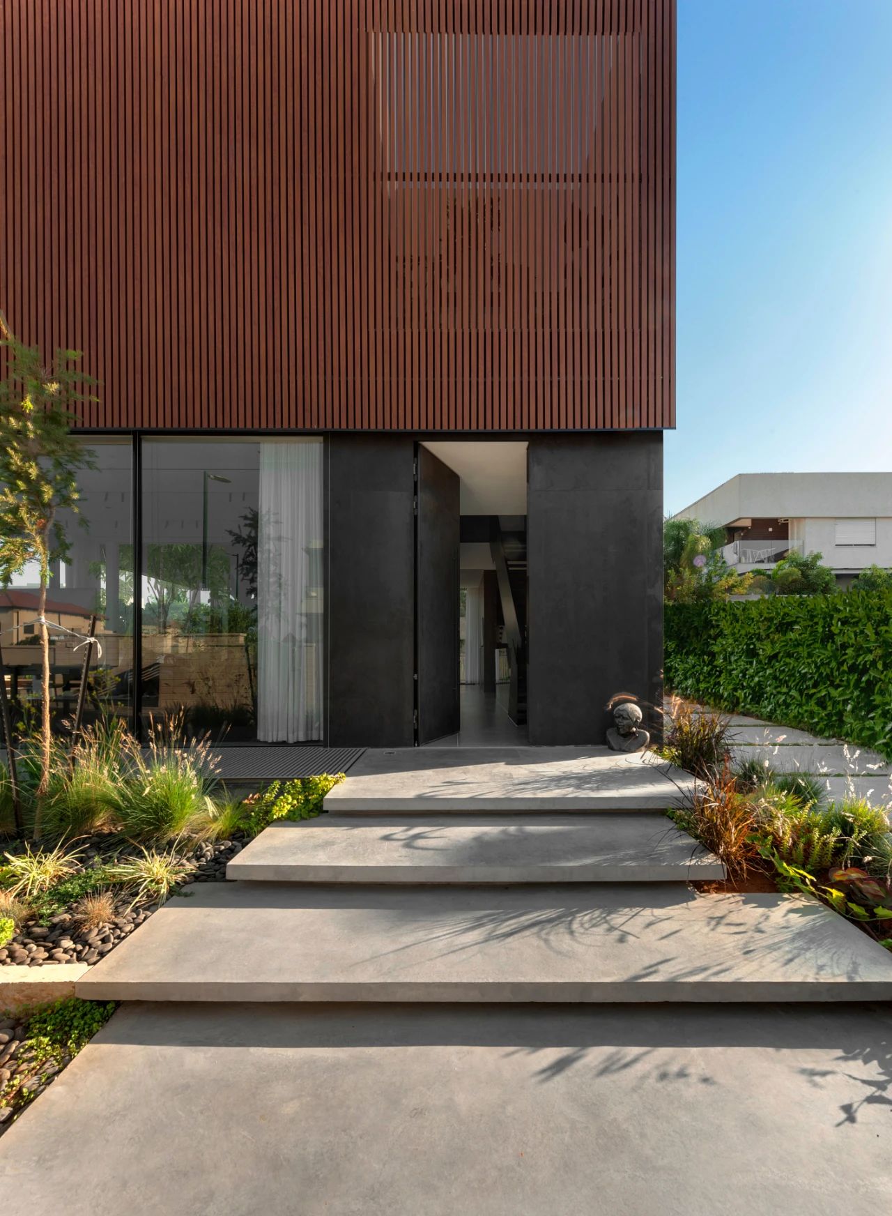 特拉维夫的隐蔽之家丨以色列特拉维夫丨Dan and Hila Israelevitz-40