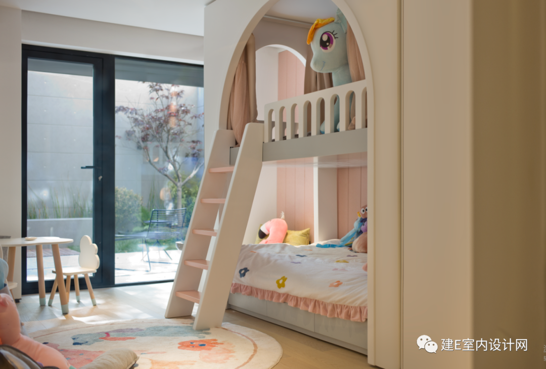 《梦改》孙建亚打造三代同堂温馨家,200㎡仓库变身复式小洋墅!-79