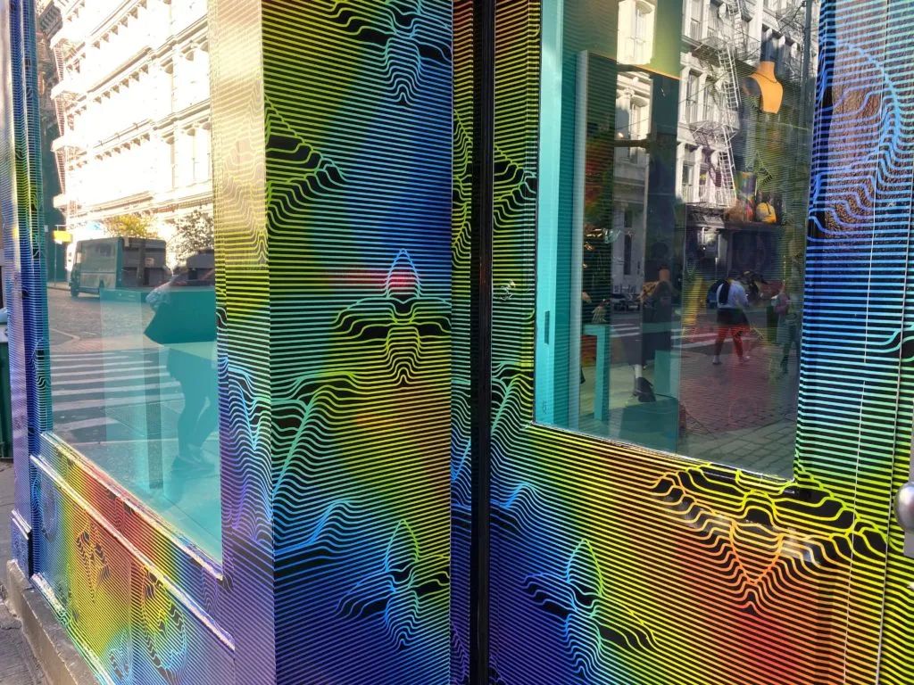 路易威登(Louis Vuitton)时装Soho快闪店设计-20