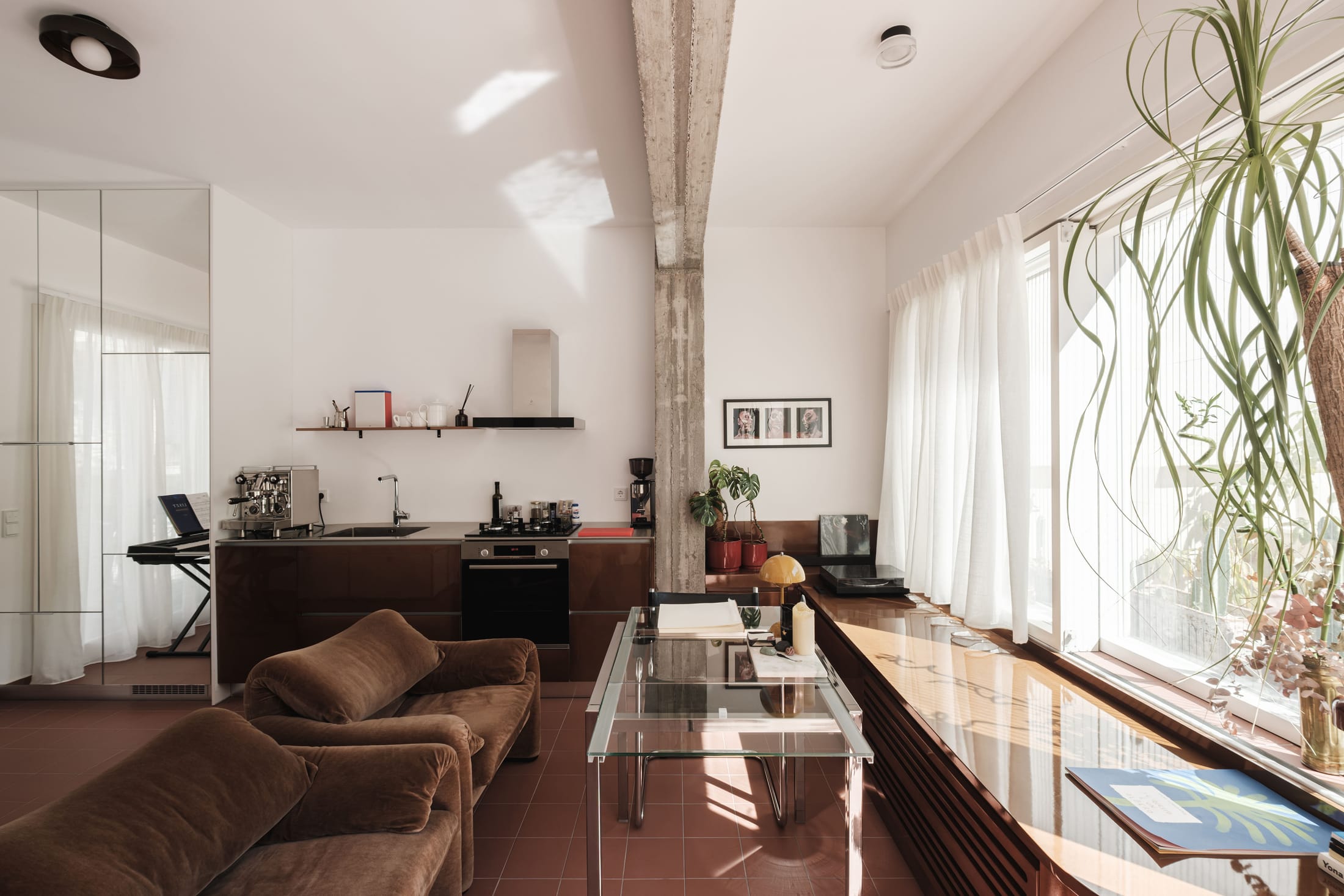 XT 97 Interwar Modern 翻新项目丨希腊雅典丨Lara Vartzioti-16