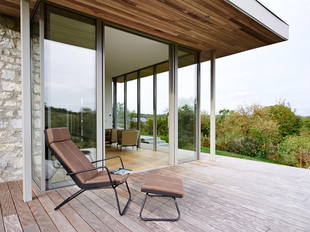 Каменный дом на краю холма | 13 фото-7