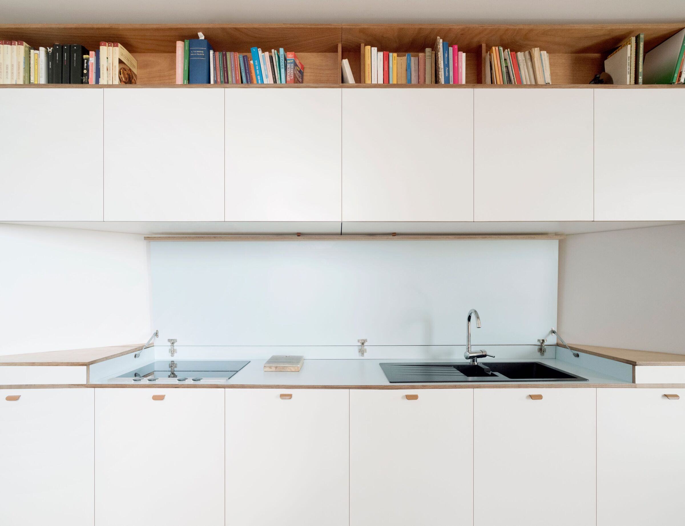 llabb 打造意大利 Genova 老建筑的现代生活空间-22