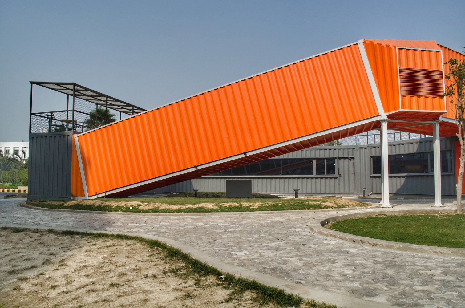 循环无限 · 印度可持续咖啡馆设计-20