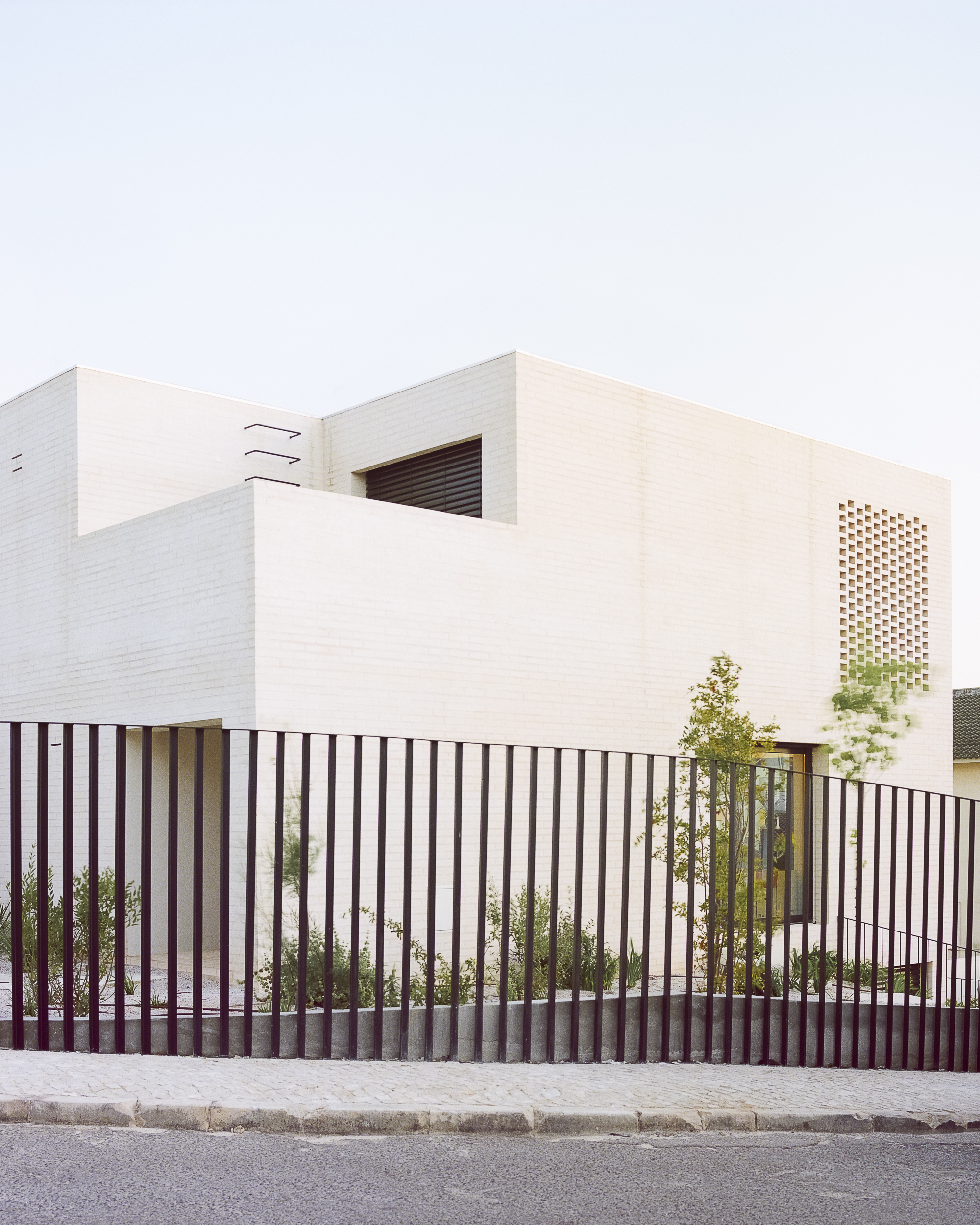 帕雷德联排别墅丨葡萄牙丨extrastudio-17