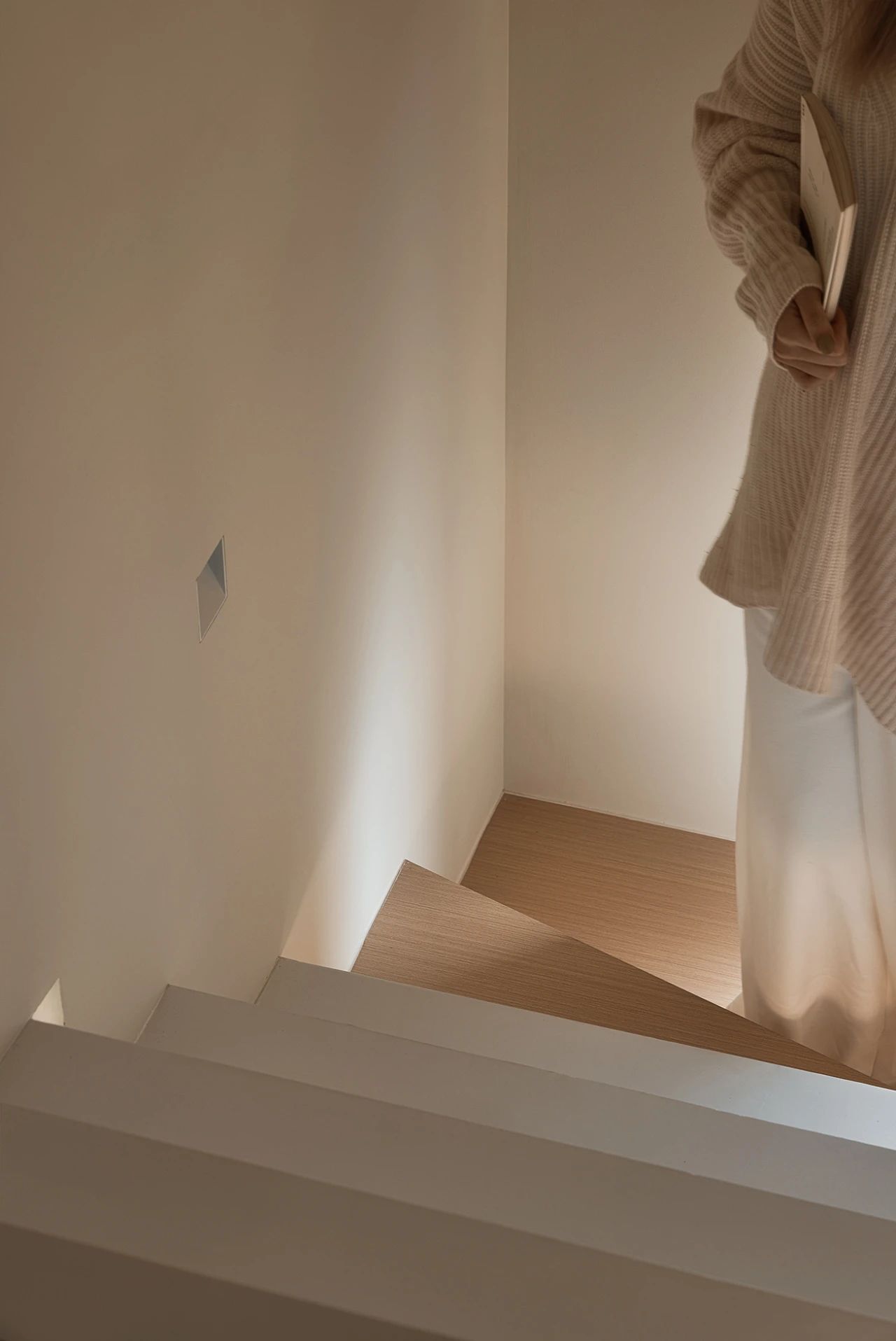 上海 52㎡两居小复式改造丨中国上海丨积目创想-56