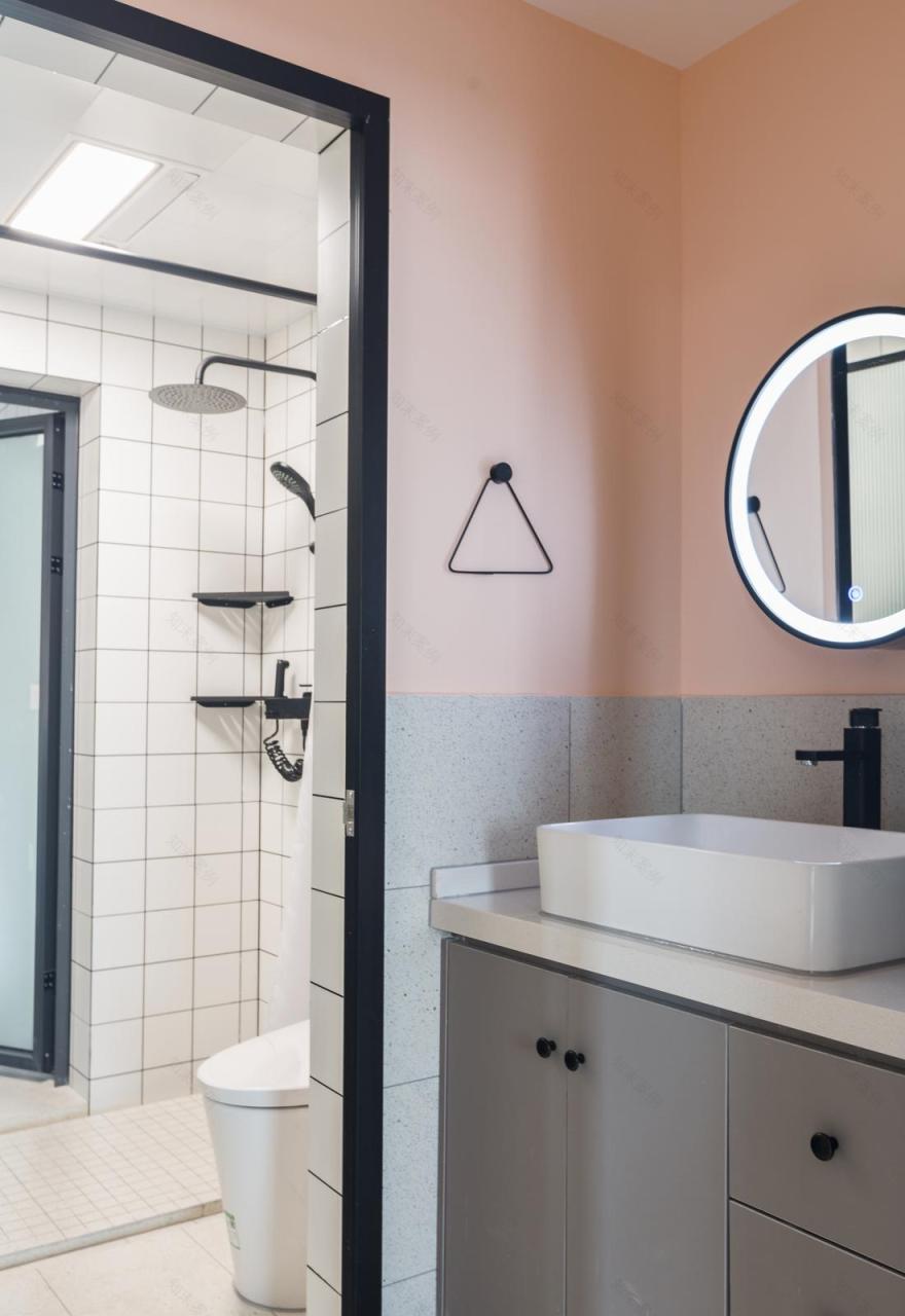 小户型现代简约风设计 | 色彩缤纷,布局巧妙-28