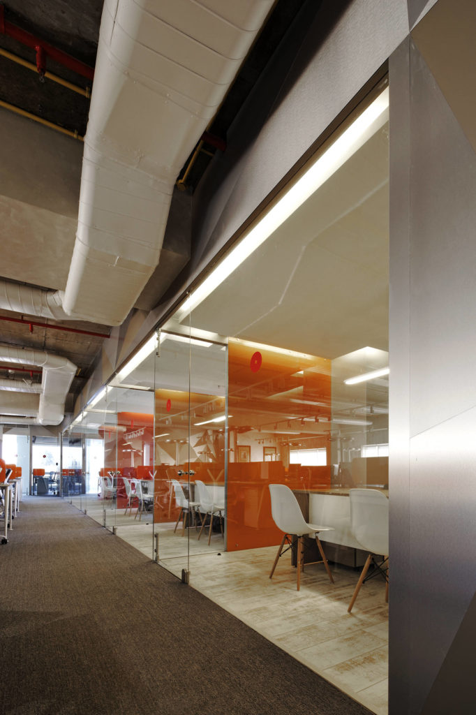 由于不清楚这个特定词汇 Alufit 所指的具体场景和专业领域，难以给出准确翻译这里暂时提供错误提示，它可能是一个商标名、产品名等，需要更多背景信息才能唯一准确地进行翻译 丨印度班加罗尔丨FADD Studio-12