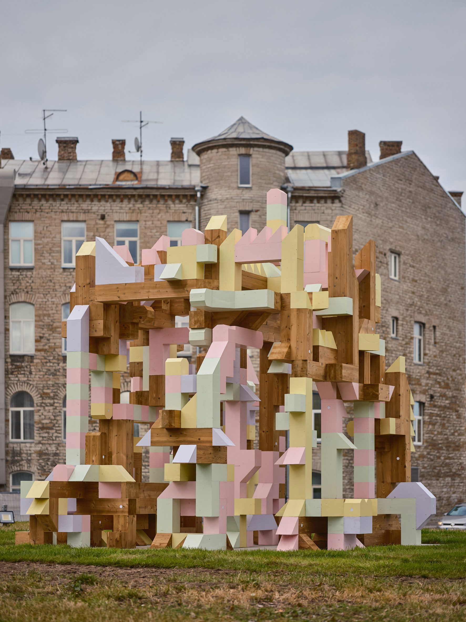 全球首个 NFT 社区共建建筑在爱沙尼亚落成-15