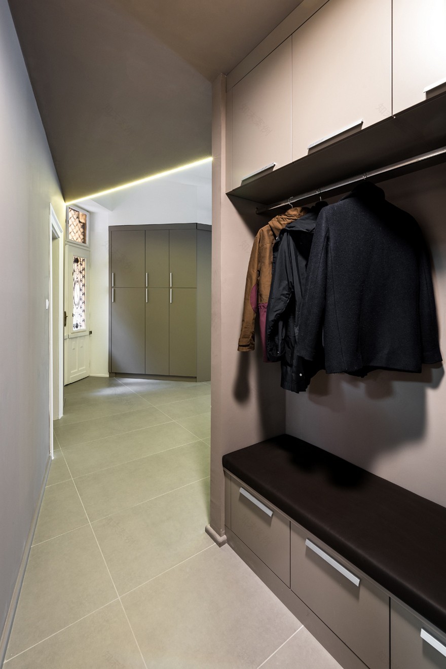 Transformation of the Apartment of a Norwegian Guy Who is Studying in Budapest-22