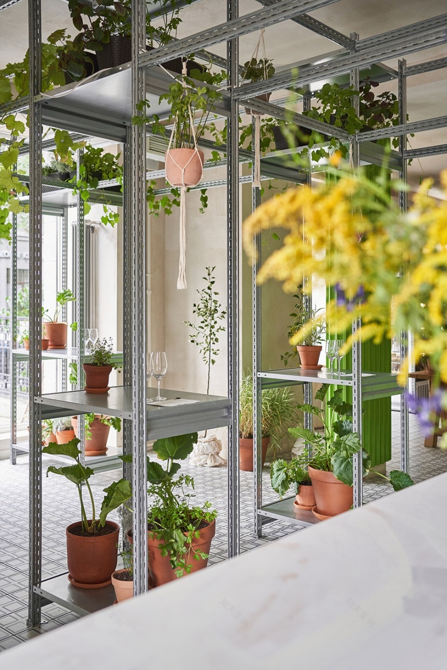 圣彼得堡 ANIMALS 快闪餐厅丨俄罗斯圣彼得堡丨DA bureau-22