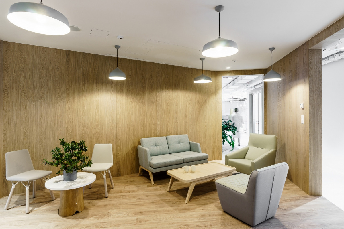 简约几何温馨和风,和 pharmaceutical Warsaw 办公室设计-8