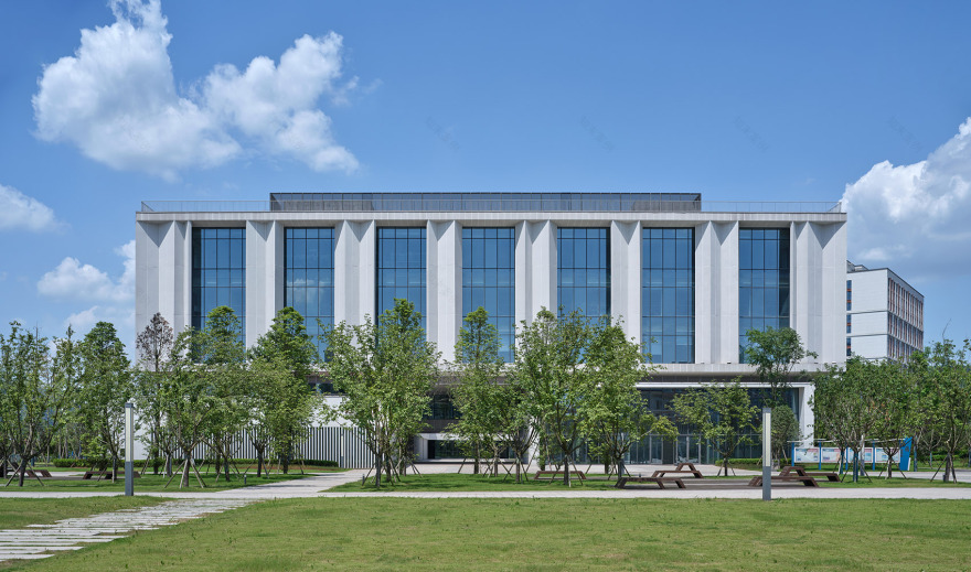 四川外国语大学成都学院宜宾校区丨中国宜宾丨同济大学建筑设计研究院(集团)有限公司-77