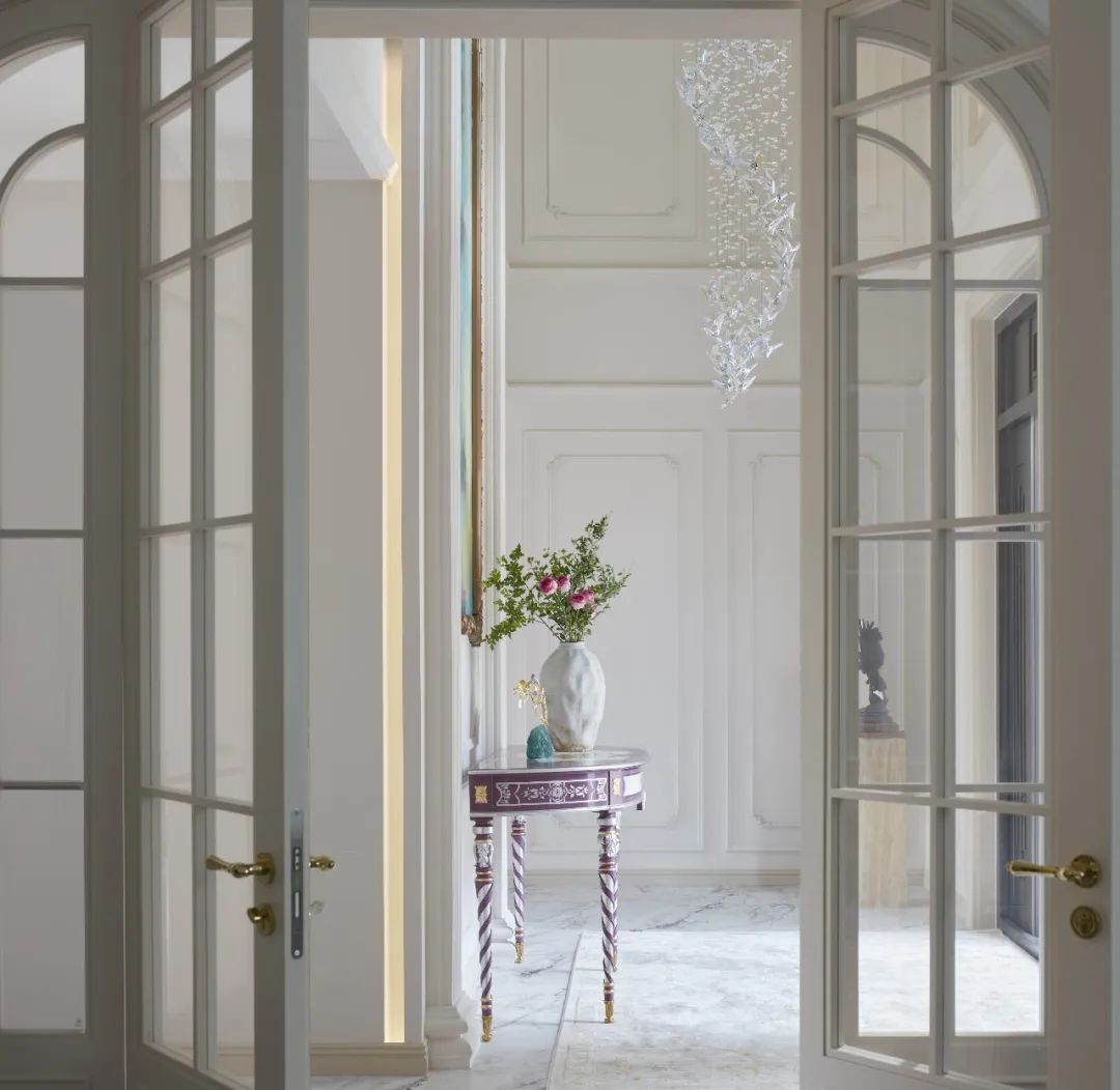 尚层V8实景 | 1000㎡法式柔情独栋别墅，色彩与生活的交响曲-58