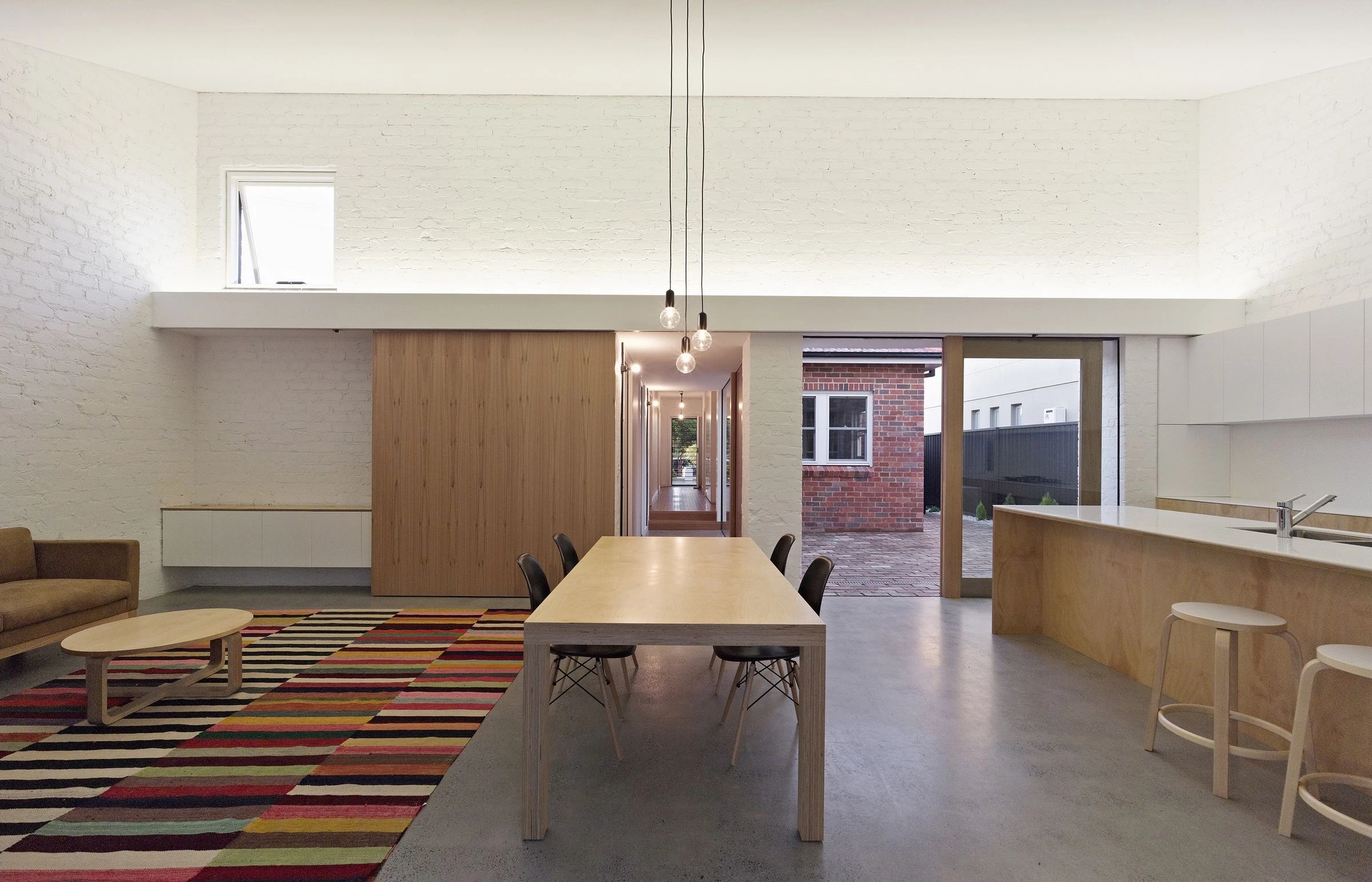 悉尼郊区绿意中的“假期氛围”住宅-19