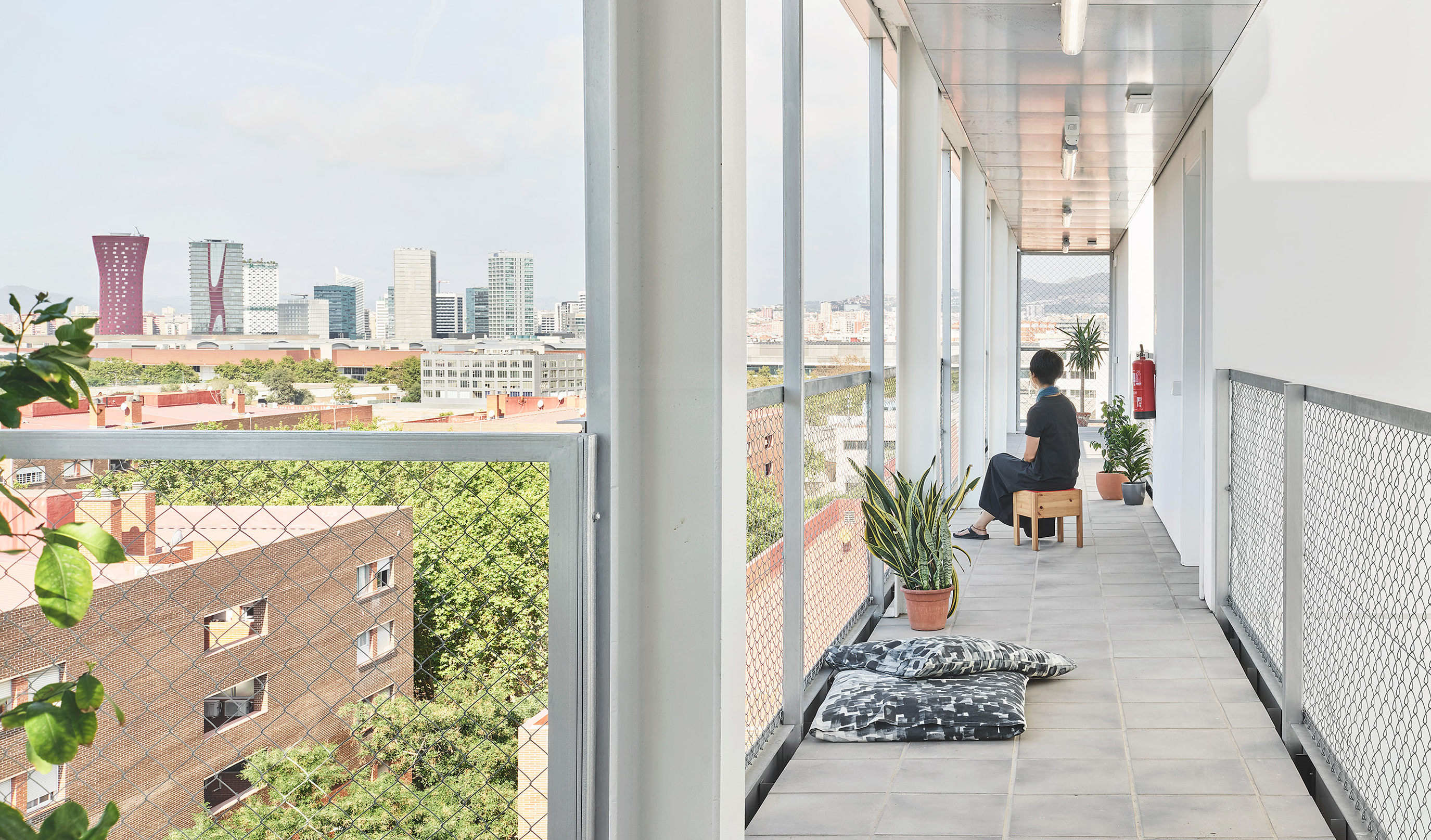 巴塞罗那"La Chalmeta"合作住宅丨西班牙巴塞罗那-0