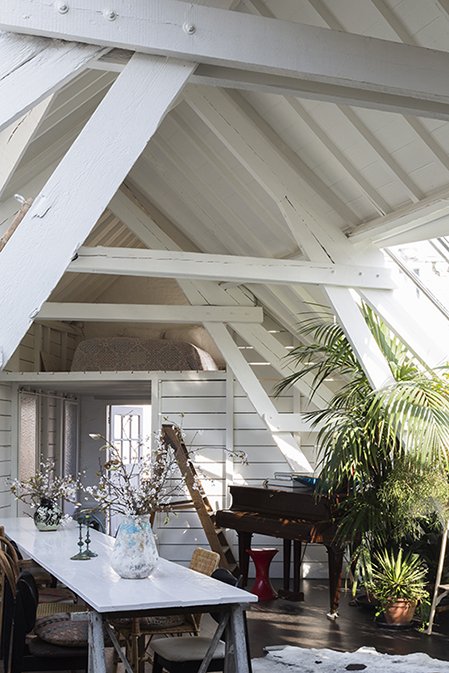 由阁楼改造成的玻璃屋式阁楼-13