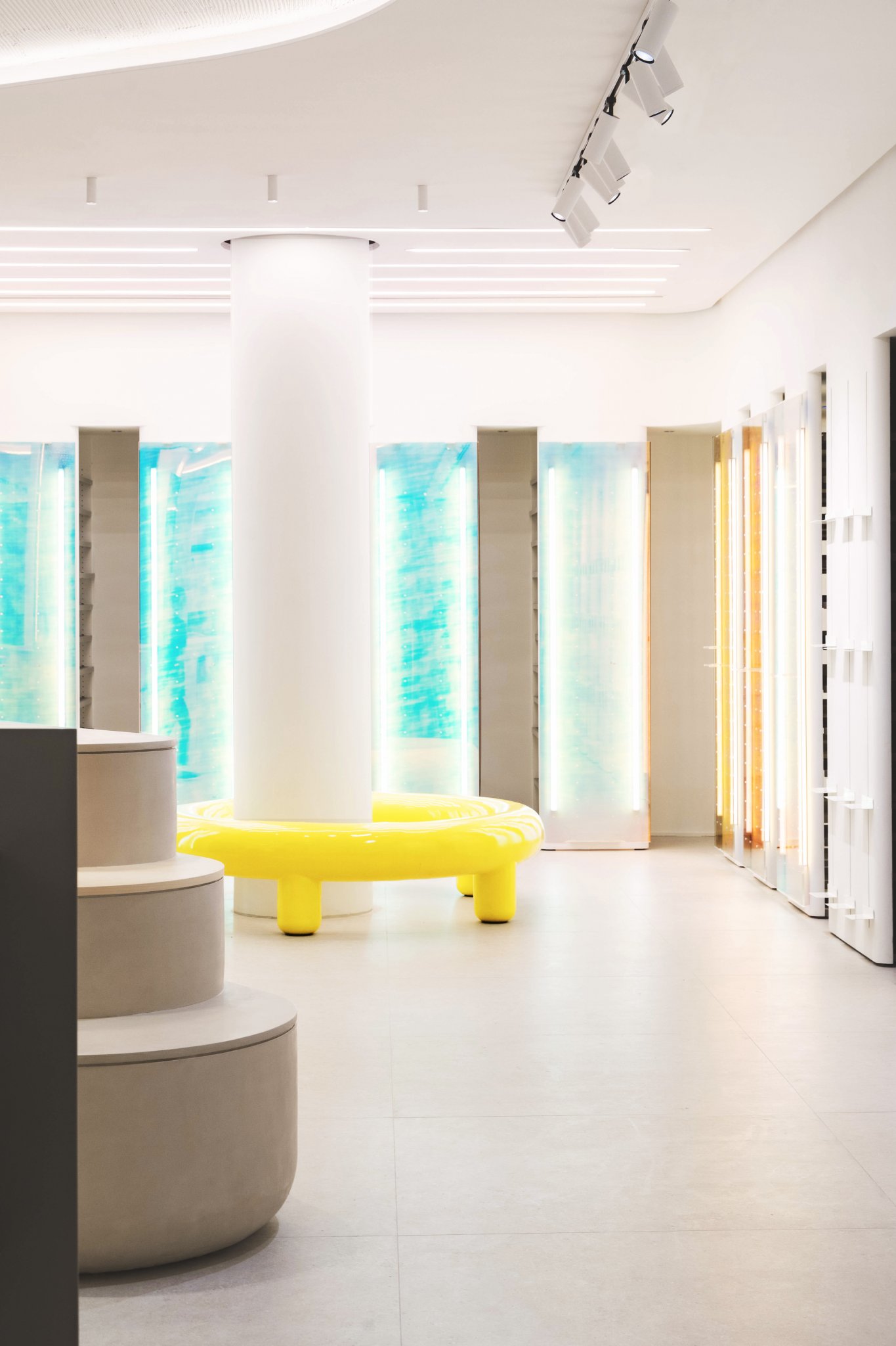 Ulanka “Pit Stop Shopping” by CuldeSac-18