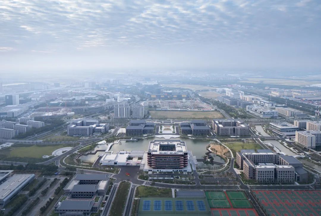 一阁挑江南,悬廊渡书舟:嘉兴大学图书信息中心-13