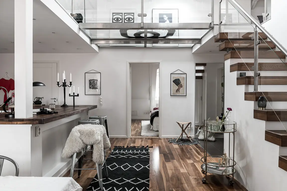 瑞典独特公寓，玻璃 mezzanine 引领设计新潮流-1