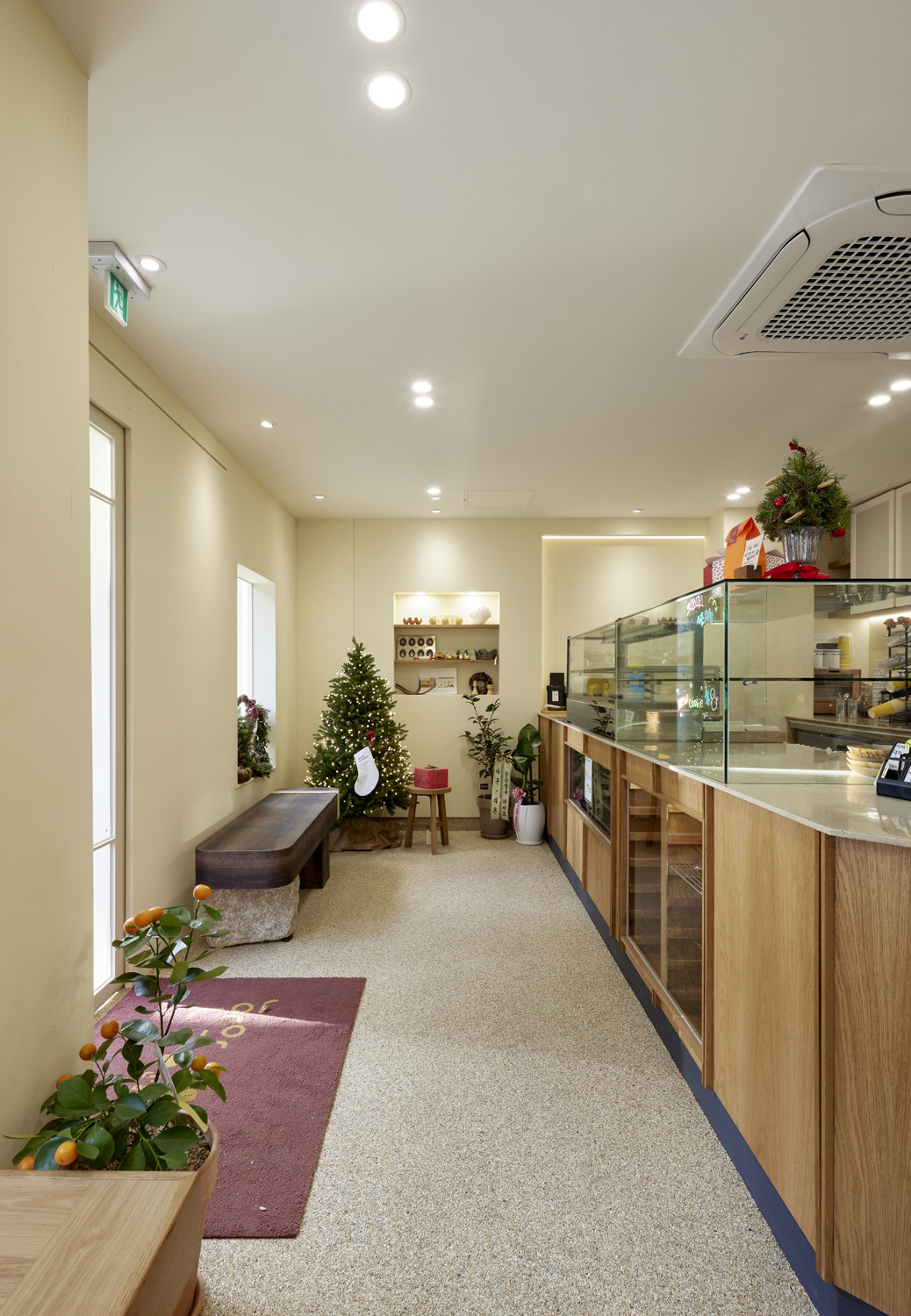 45 平米温馨韩式咖啡厅，打造轻松氛围-10