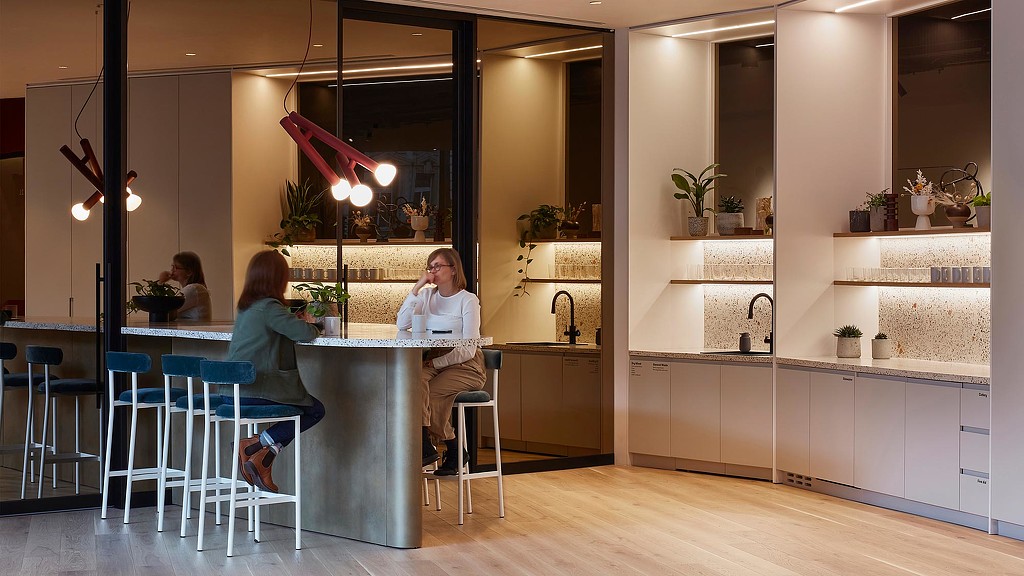 利物浦街 100 号的楼层-7