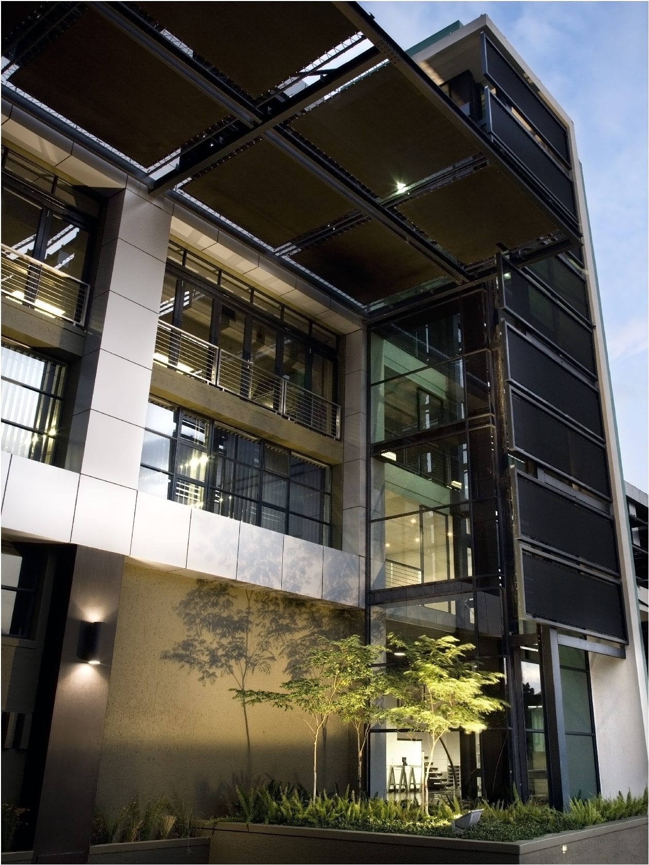 SARS 银行大楼,展现结构与设计的完美结合-11