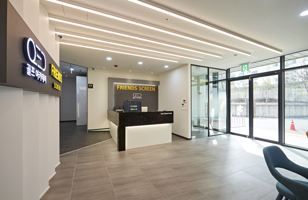 QED 高尔夫练习场 | 极简设计的 125 平米空间-5