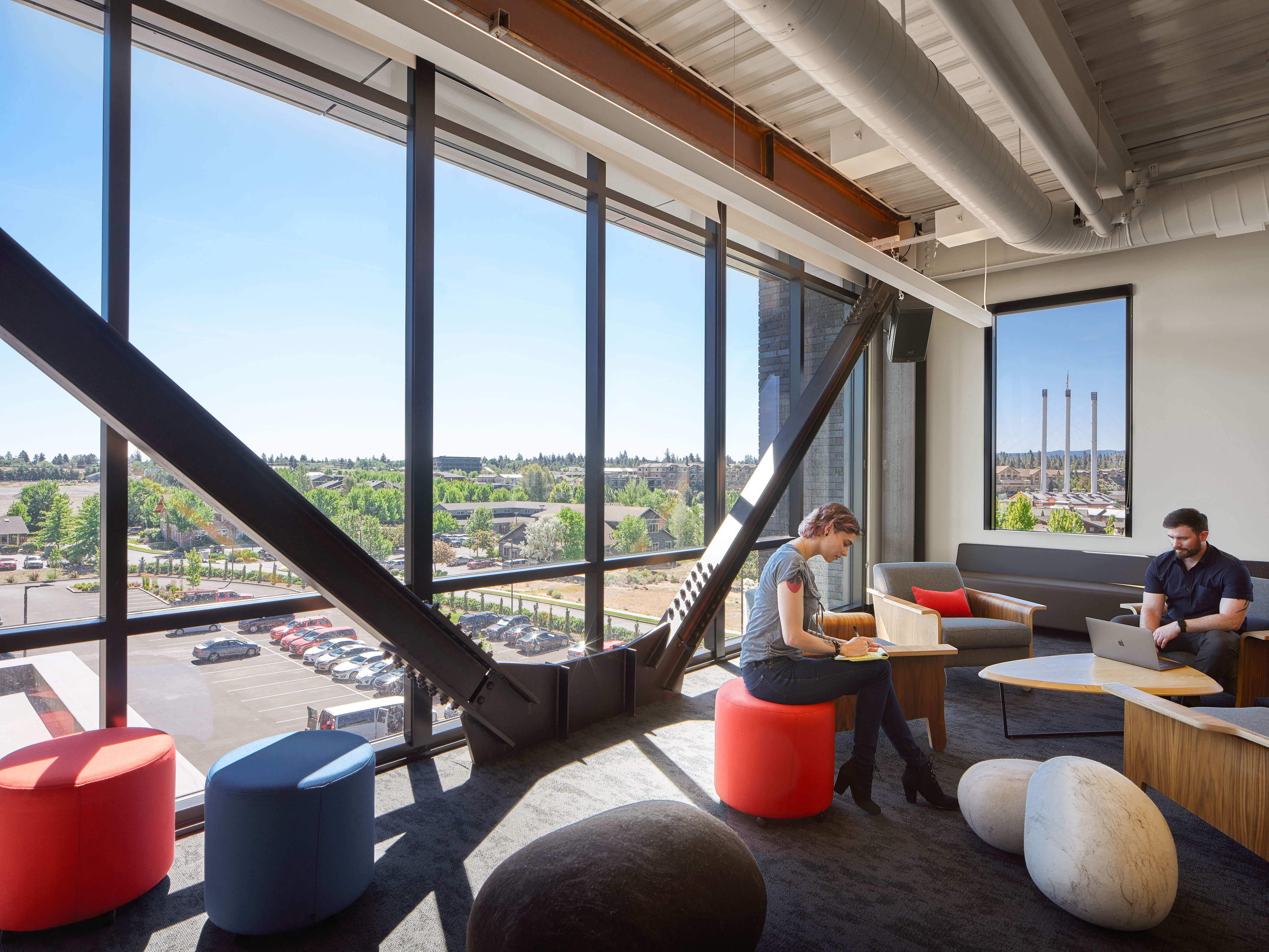 末日废土风格的索尼 Bend 工作室丨TVA Architects-12