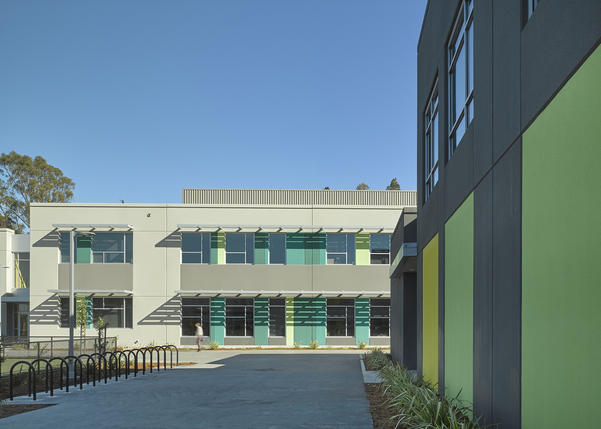 重构废弃场地,打造灵活学习空间的山顶学校-6