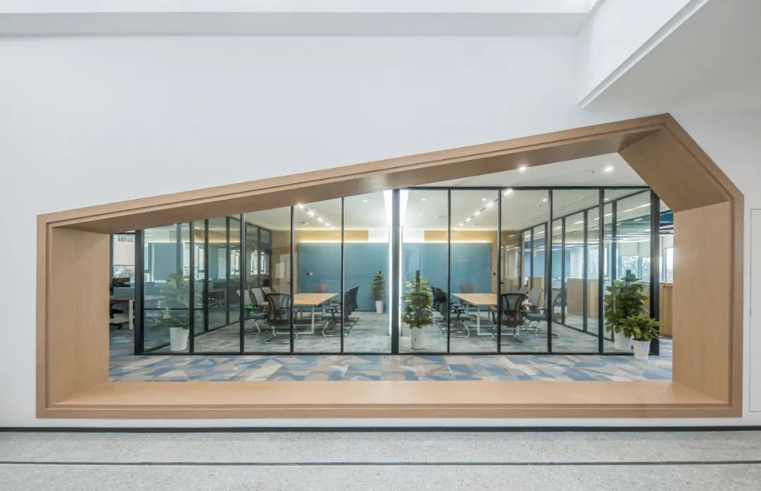 蓝河绵羊乳业集团办公室丨中国长沙丨周笙笙建筑装饰设计-19