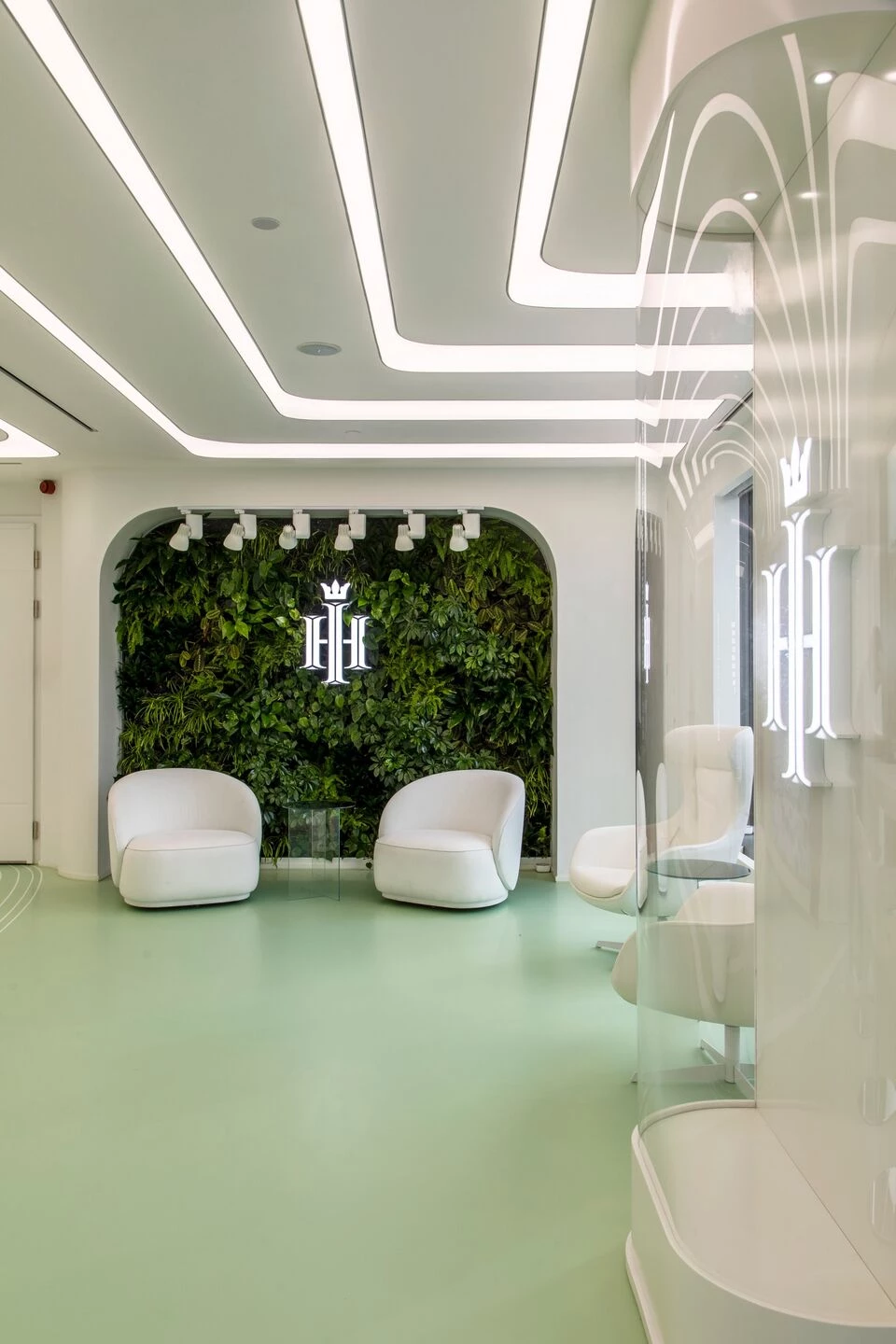 Hair of Istanbul Hair Transplant Clinic-48