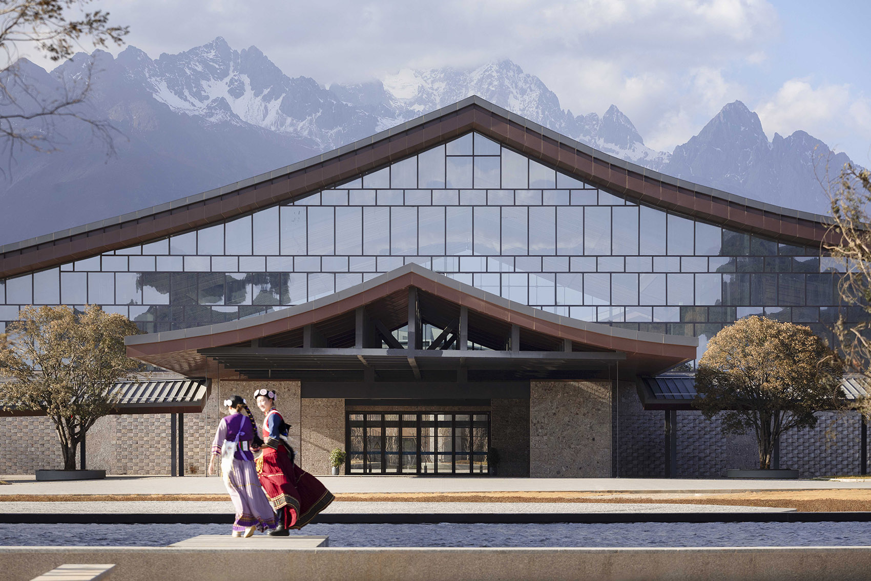 丽江市旅游集散中心（玉龙雪山新游客服务中心）丨中国丽江丨清华大学建筑设计研究院有限公司-11