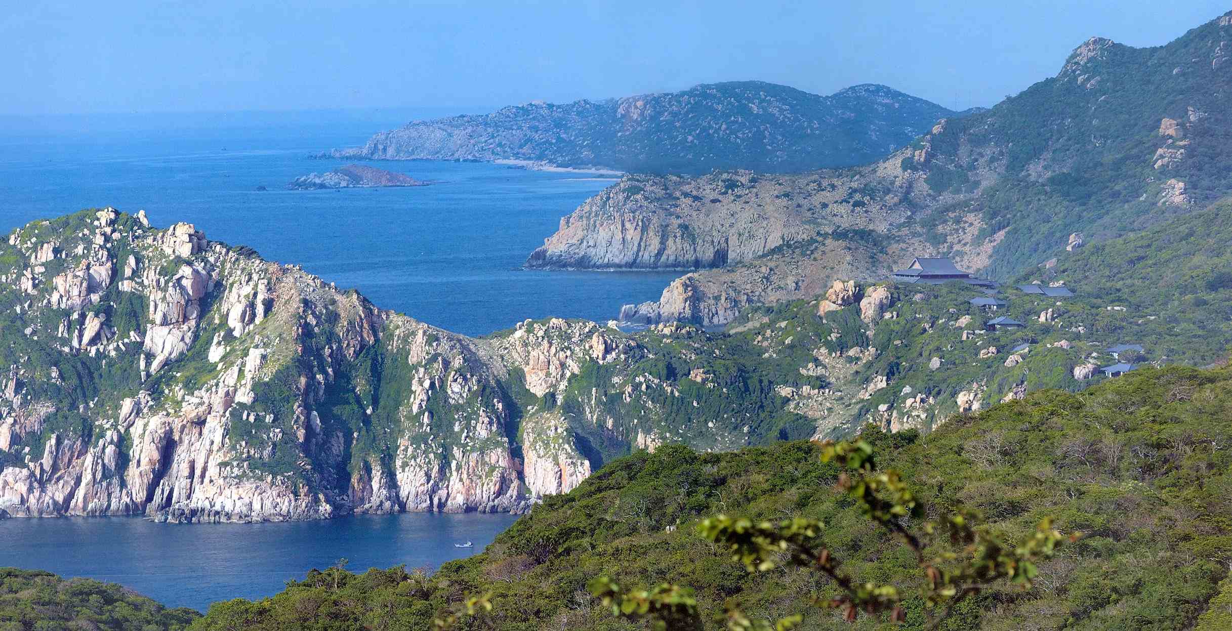 AMANOI Jean-Michel Gathy-3