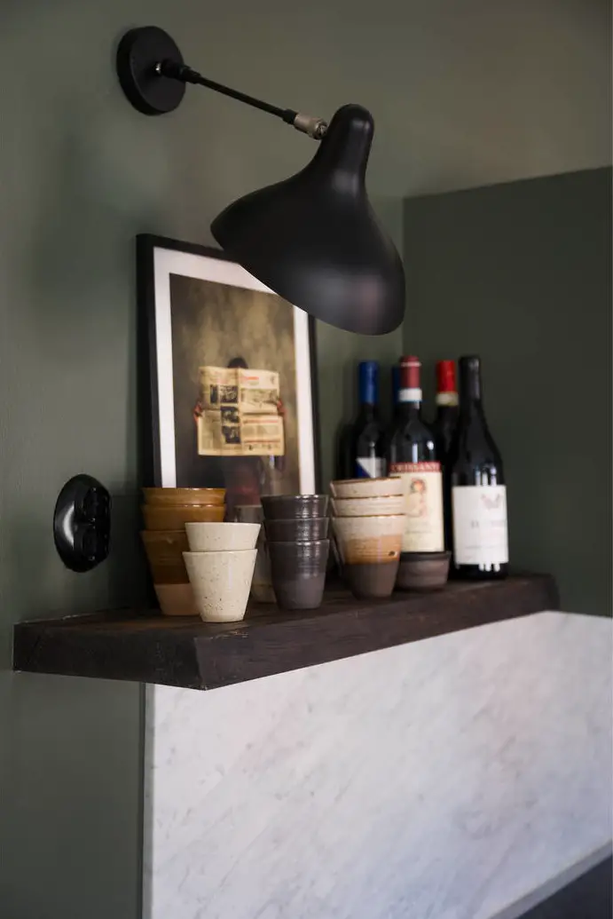 瑞典 19 世纪公寓设计翻新,展现温馨绿色调-6