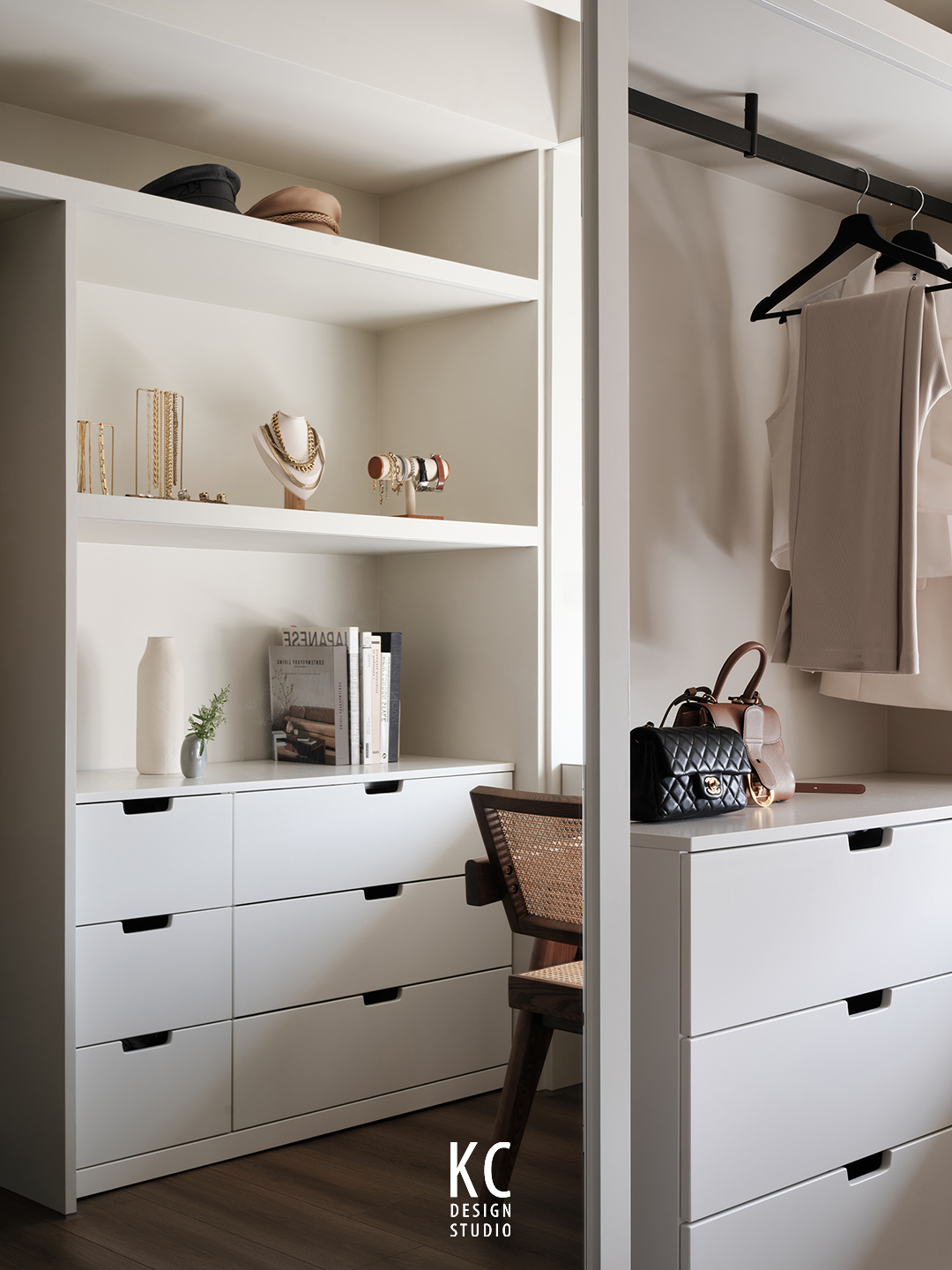 一人二猫的简约舒适生活空间丨KC design studio-19