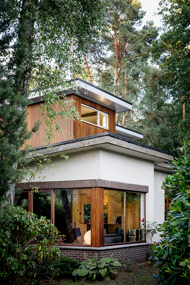 大众汽车屋（注：这里推测VW是大众汽车Volkswagen的缩写，House直译为屋，整体含义可能是大众汽车相关的场所，如展厅、门店等，需结合具体语境进一步准确理解 ） 丨Dirk Engelen等团队成员-5