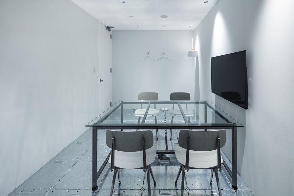 Rhizomatiks 中目黑办公室 | 绿意盎然,灵活多变的创意空间-12