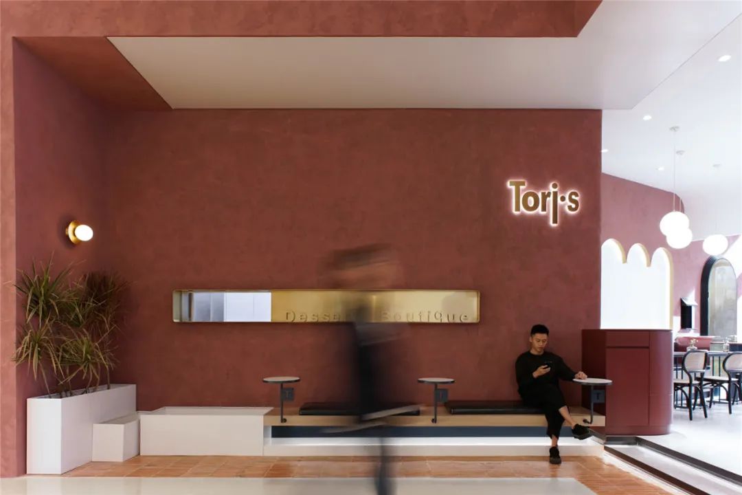 上海 110㎡甜品餐厅打造梦幻花园空间-8