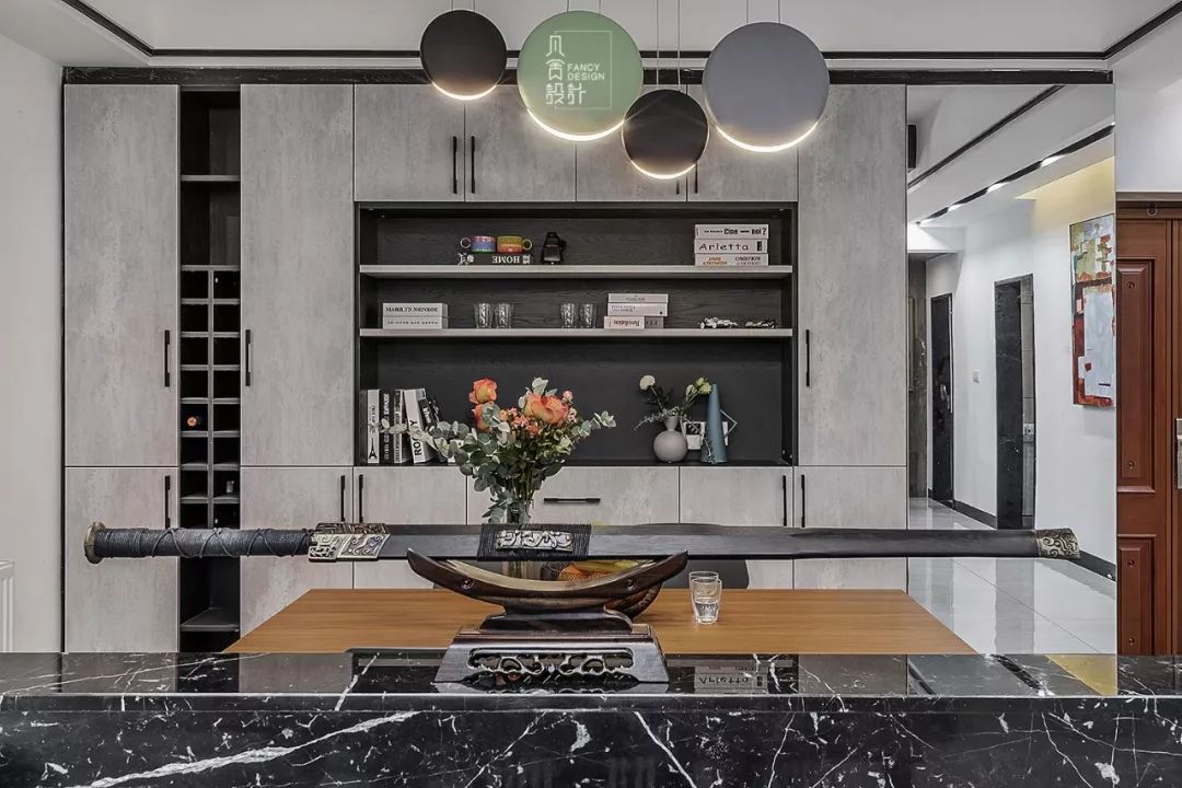 灰白镜遇实景 | 贵阳元琦林居现代简约之家-17