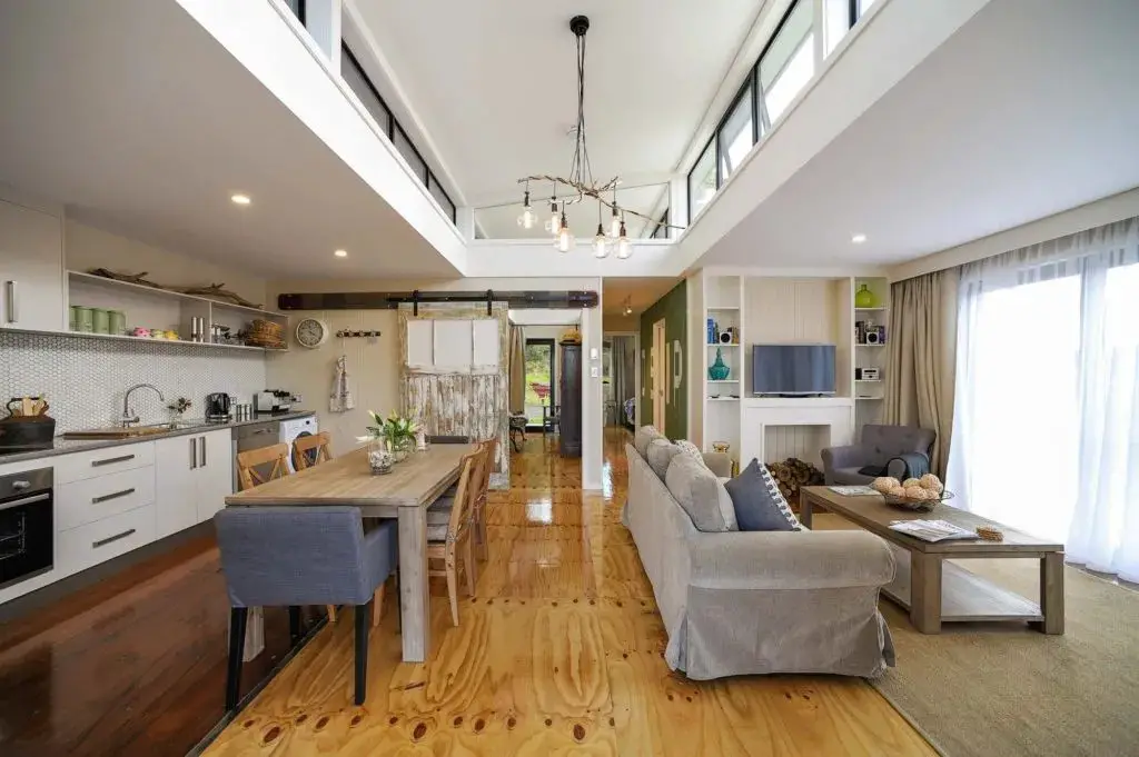 "塔斯马尼亚河畔的环保集装箱住宅设计"-2