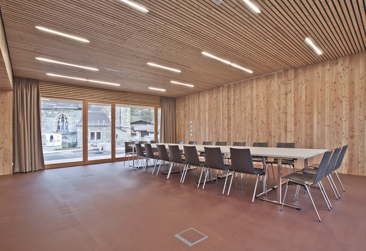 奥地利布吕克新教区住宅设计-11