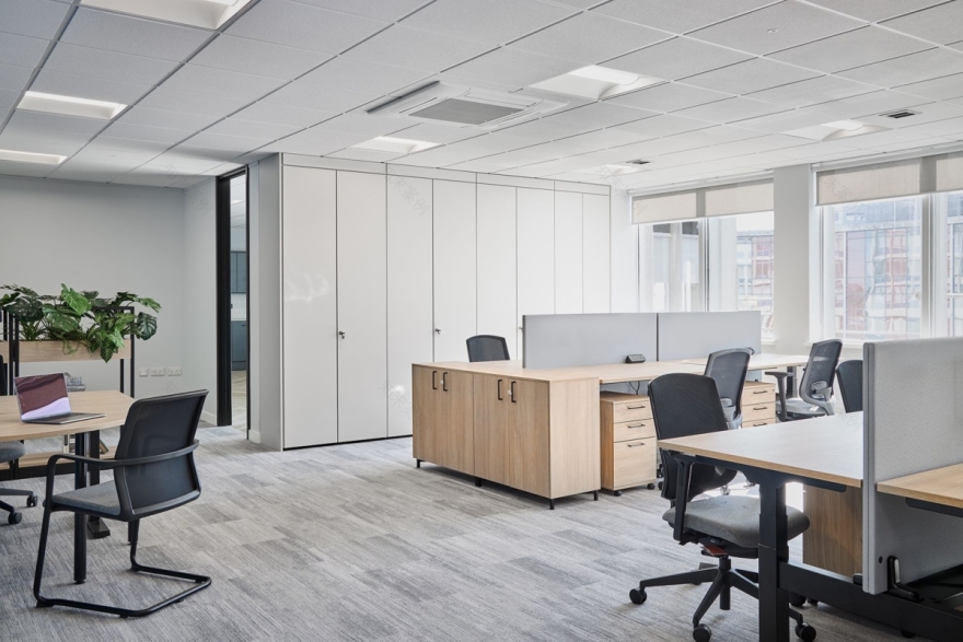 A·is House 设计的汉德尔斯银行办公场所丨英国丨Axis House-26