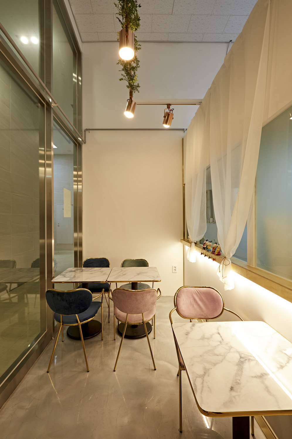 首尔 14 坪休闲餐厅，打造雅致氛围-11