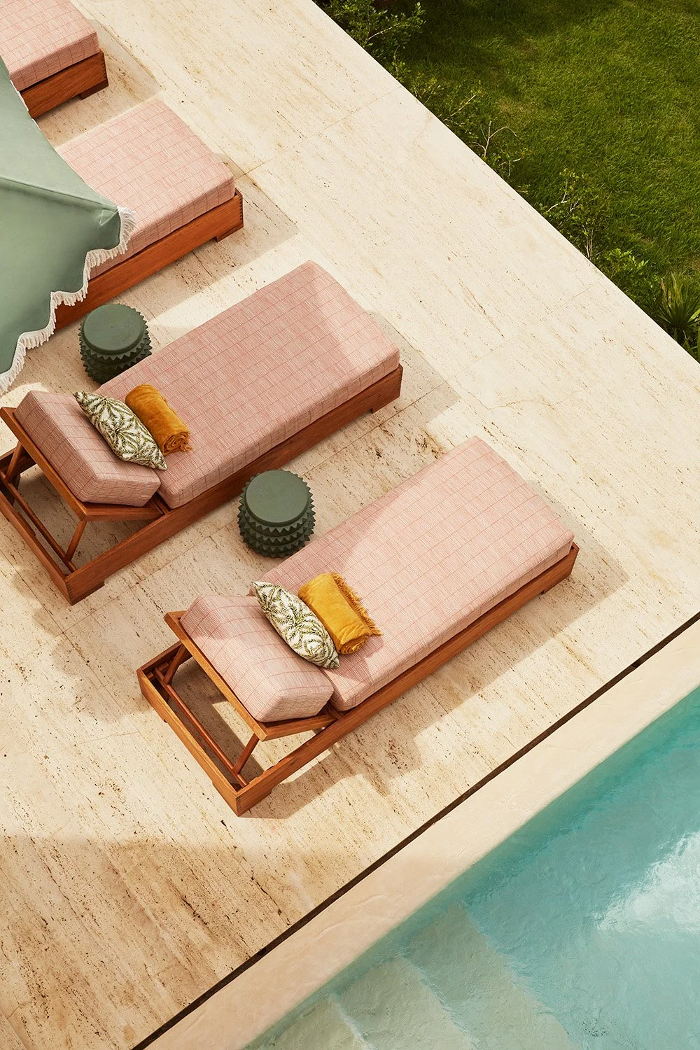 玫瑰宫

注：Casa Rosada 通常指位于阿根廷布宜诺斯艾利斯的总统府，因其建筑外观多为粉色（玫瑰色）而被称为玫瑰宫  丨墨西哥-7