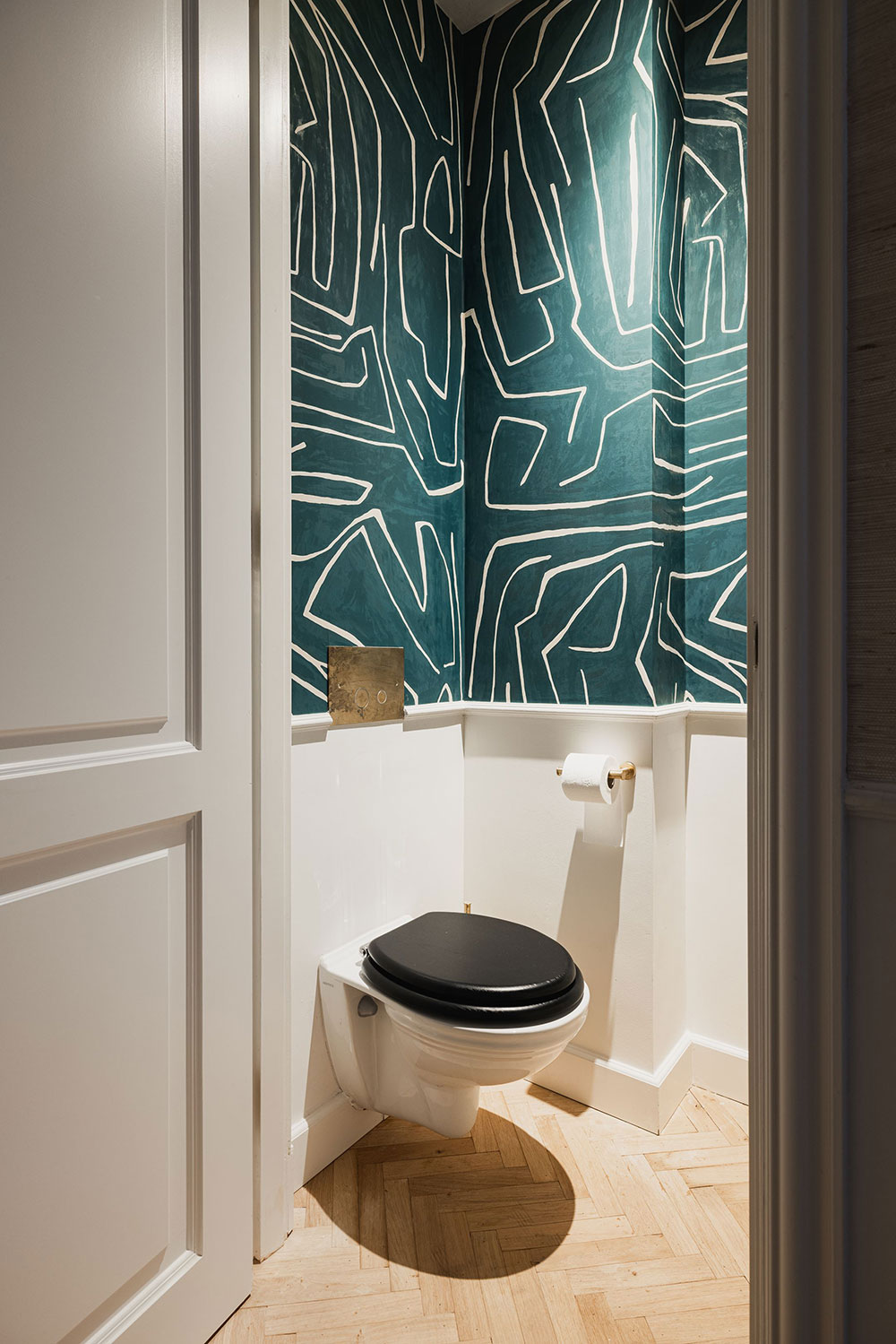 阿姆斯特丹时尚公寓 | 墙纸与设计的完美融合-31