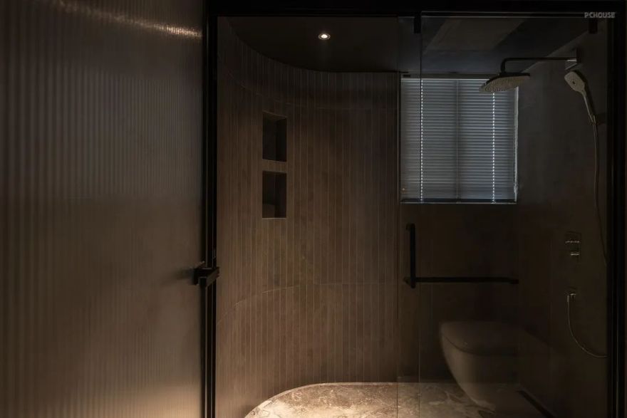 有娃家庭的现代极简风格设计-82